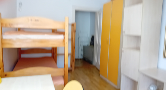Študentkama oddam dvoposteljno sobo
