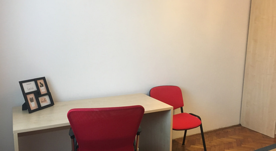 Večja enoposteljna soba