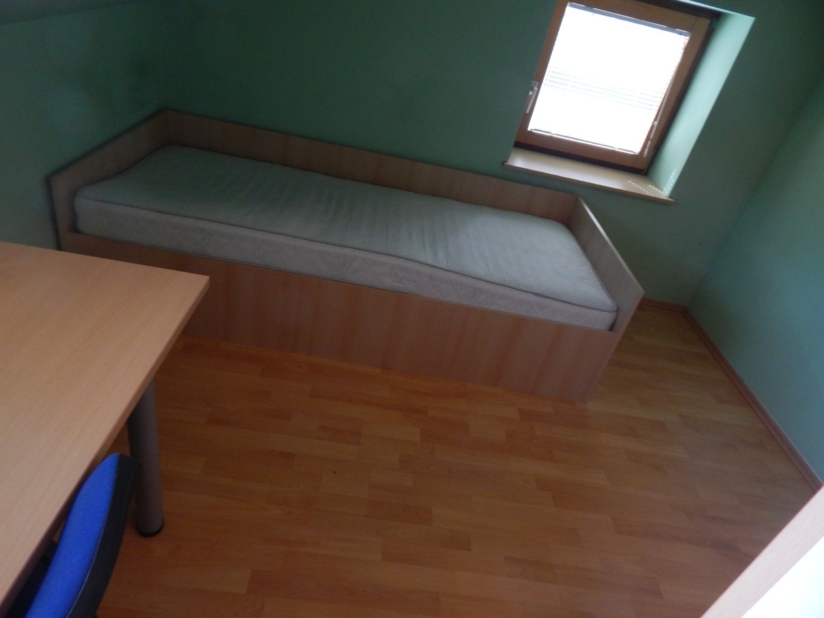 Oddamo sobo na odlični lokaciji v Ljubljani