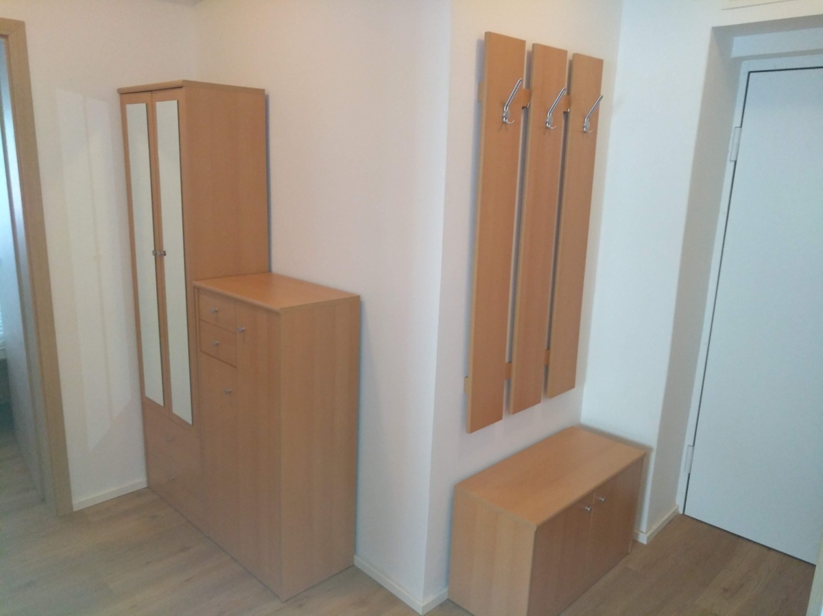 Oddaja postelje v dvoposteljni sobi