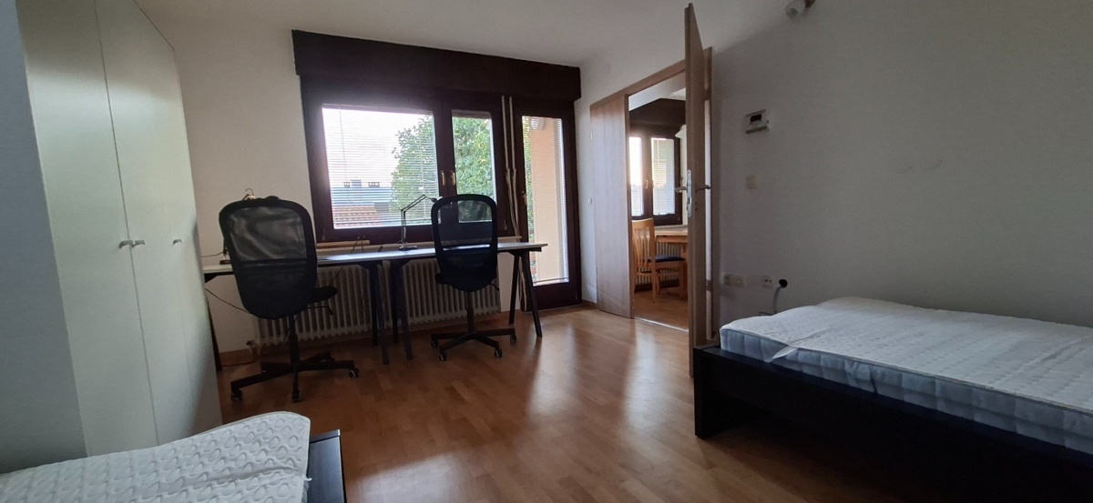 Dvoposteljna študentska soba – Ljubljana Brdo